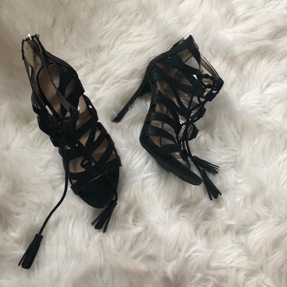 Sam & Libby Black Heels With Lace